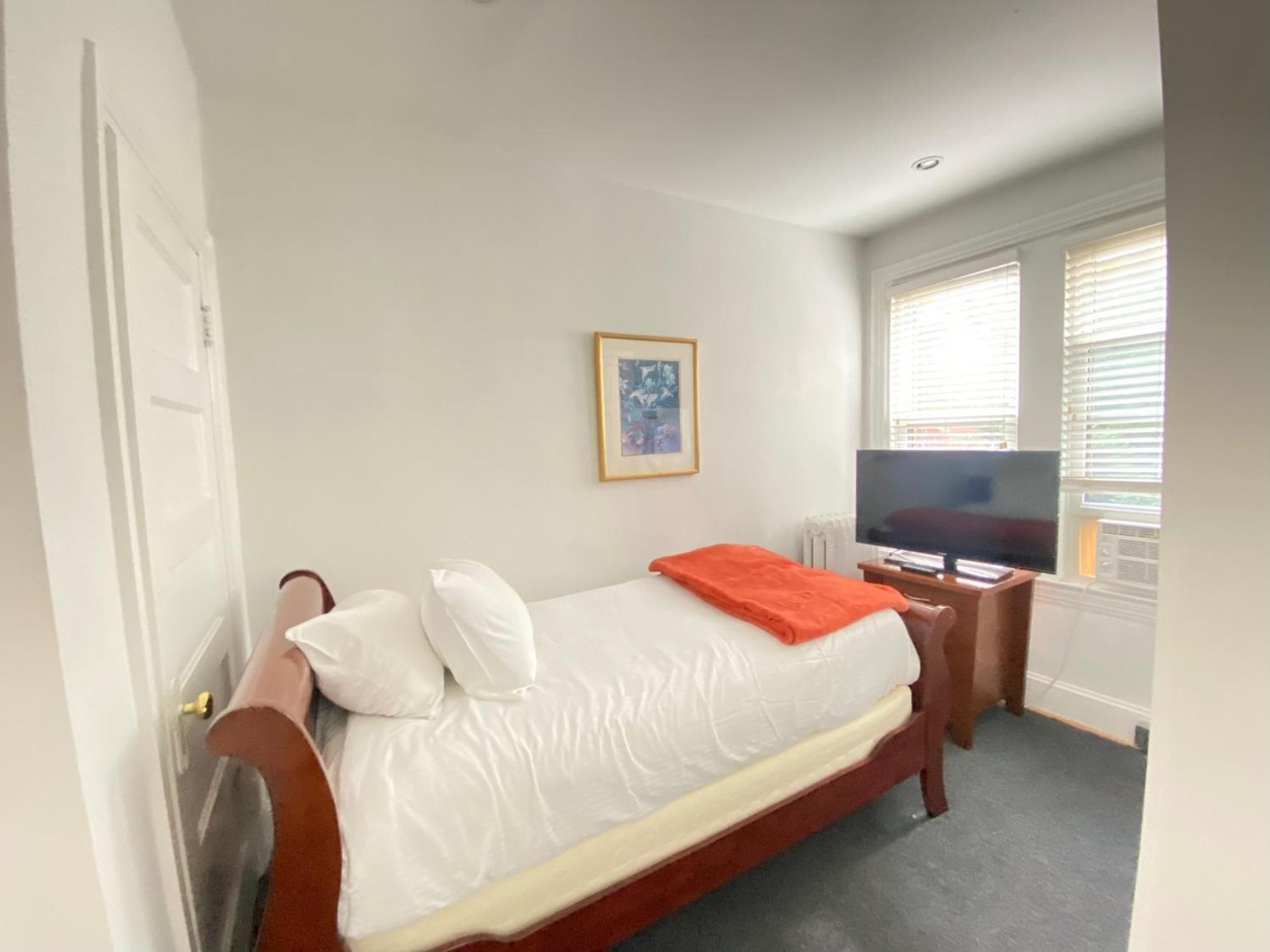 Gorgeous Refurbished 1Bdrm And 1Den Home 华盛顿哥伦比亚 外观 照片