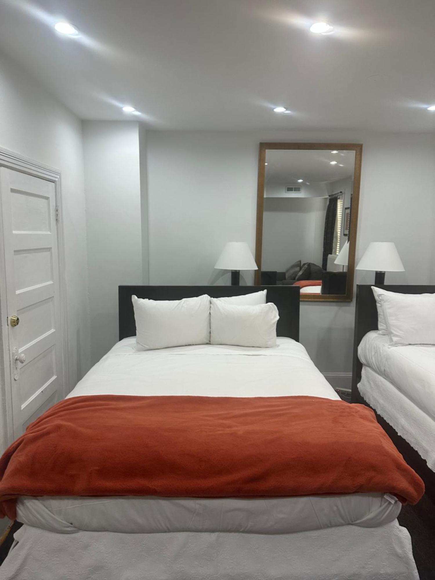 Gorgeous Refurbished 1Bdrm And 1Den Home 华盛顿哥伦比亚 外观 照片